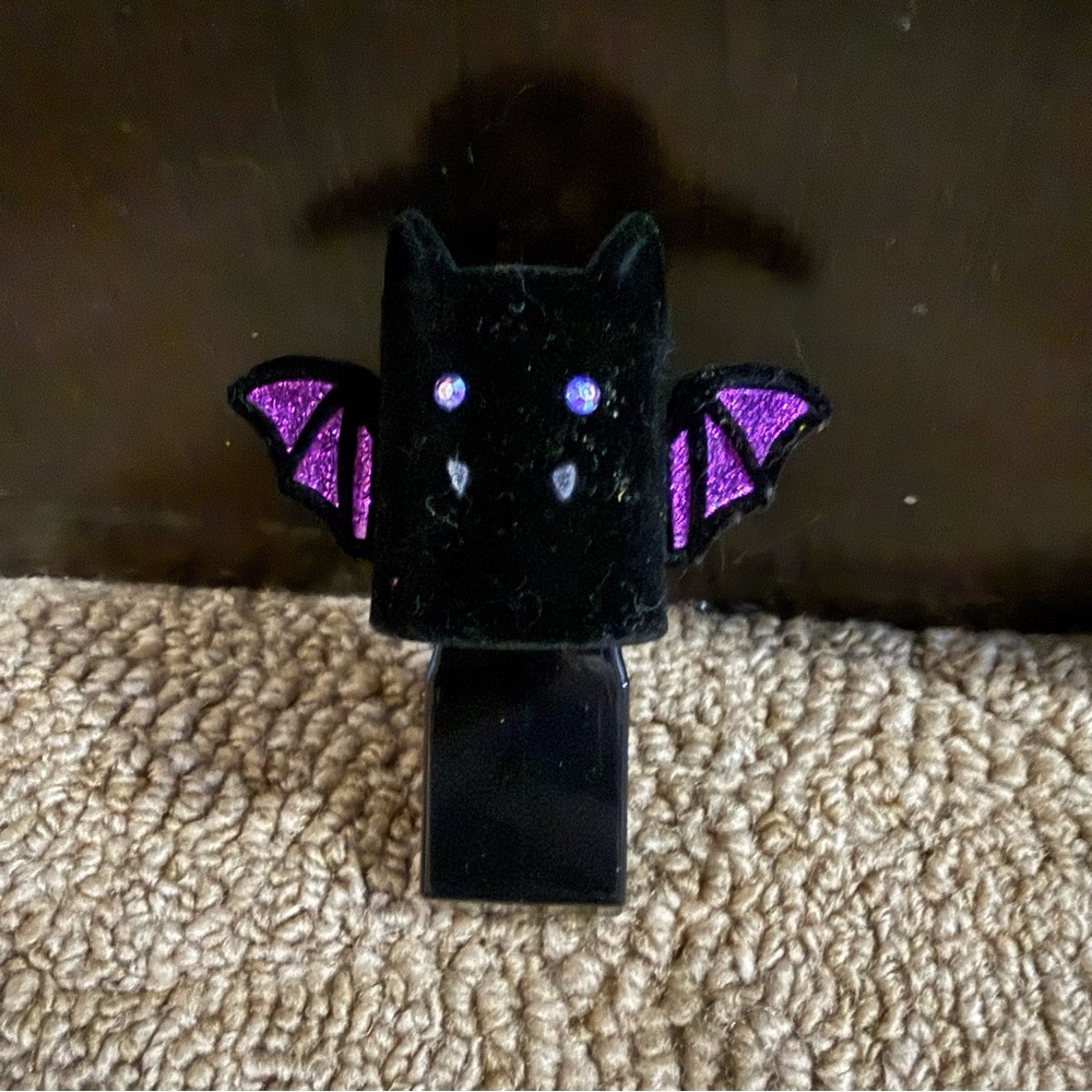 Bath & Body Works Black and Purple Bat Wallflower